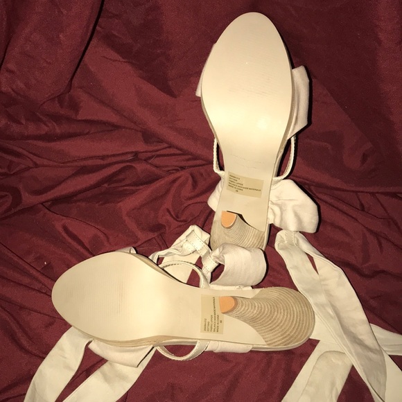 Colin Stewart lace up heeled sandals - Picture 4 of 5